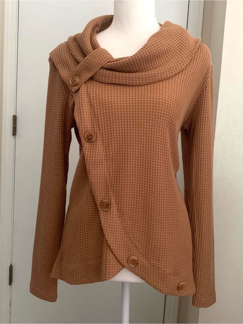 Autumn Top Fall Blouse Cowl Neck Camel Brown Waffle Knit Mountain West Sz M NEW